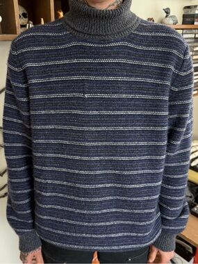 Vintage 80s 90s Wool Camel Cashmere Blend Knit Turtleneck Sweater ~ Size Large